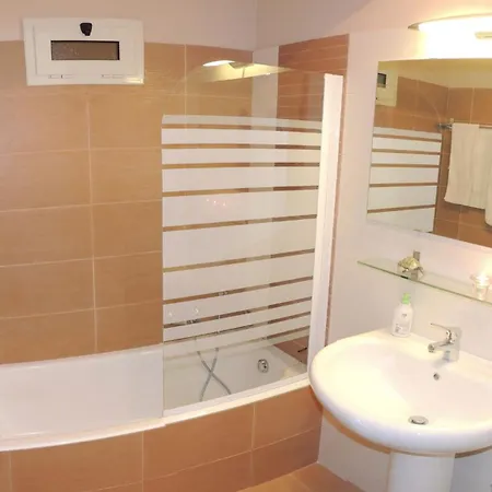 Case de vacanță Dorata Mit Privatem Pool Áyios Nikítas